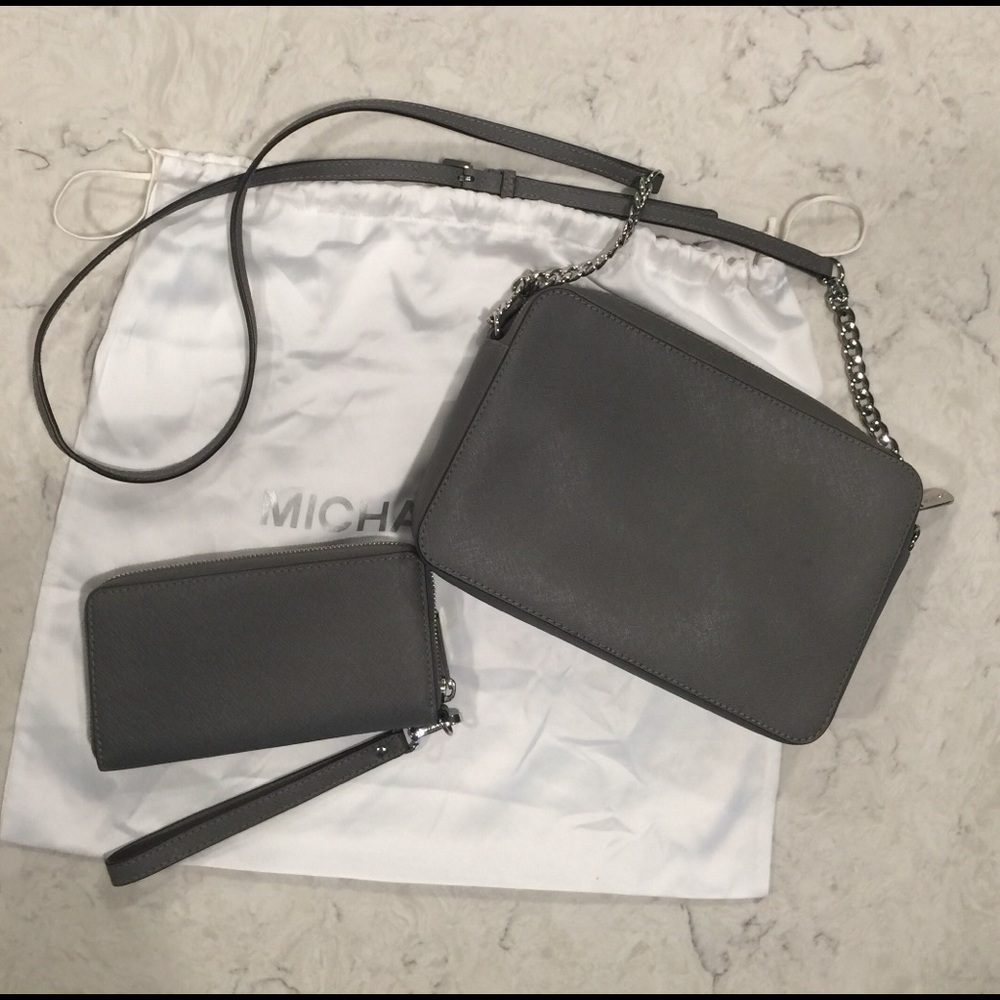Michael Kors Purse & wallet - Picture 3 of 6